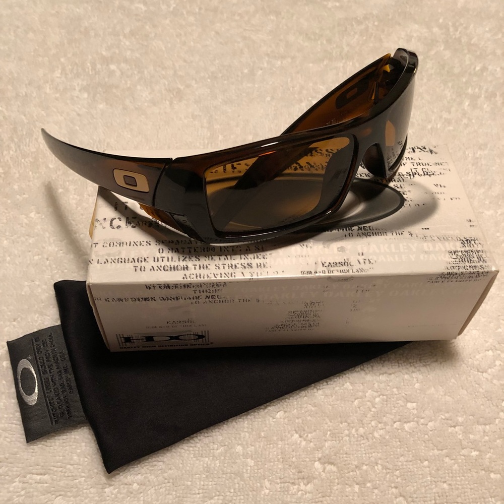 Oakley Gascan Sunglasses (Brown/Bronze)